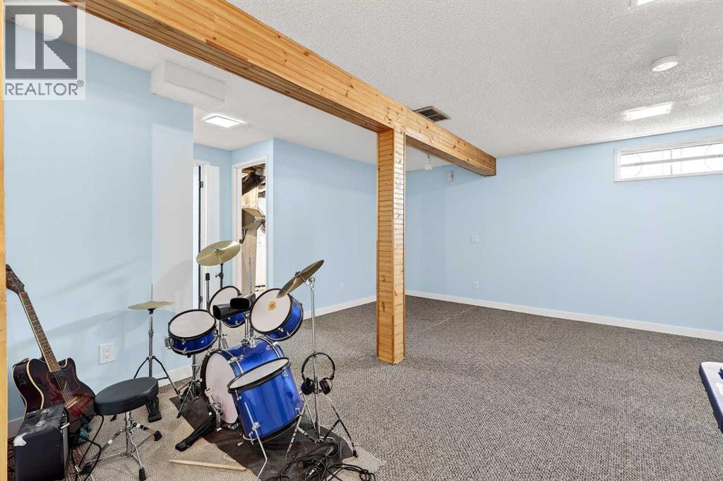 95 Woodglen Grove Sw, Calgary, Alberta  T2W 4J9 - Photo 34 - A2294678