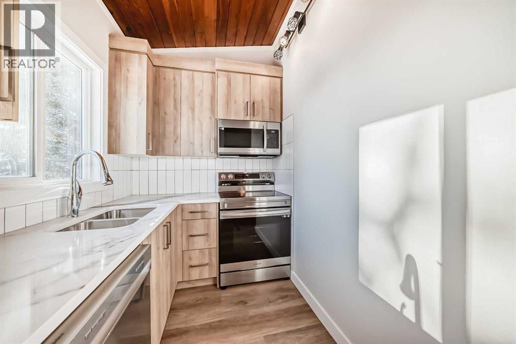 9850 26 Street SW, Calgary, Alberta  T2V 4E9 - Photo 9 - A2293047