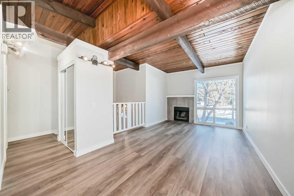 9850 26 Street SW, Calgary, Alberta  T2V 4E9 - Photo 2 - A2293047