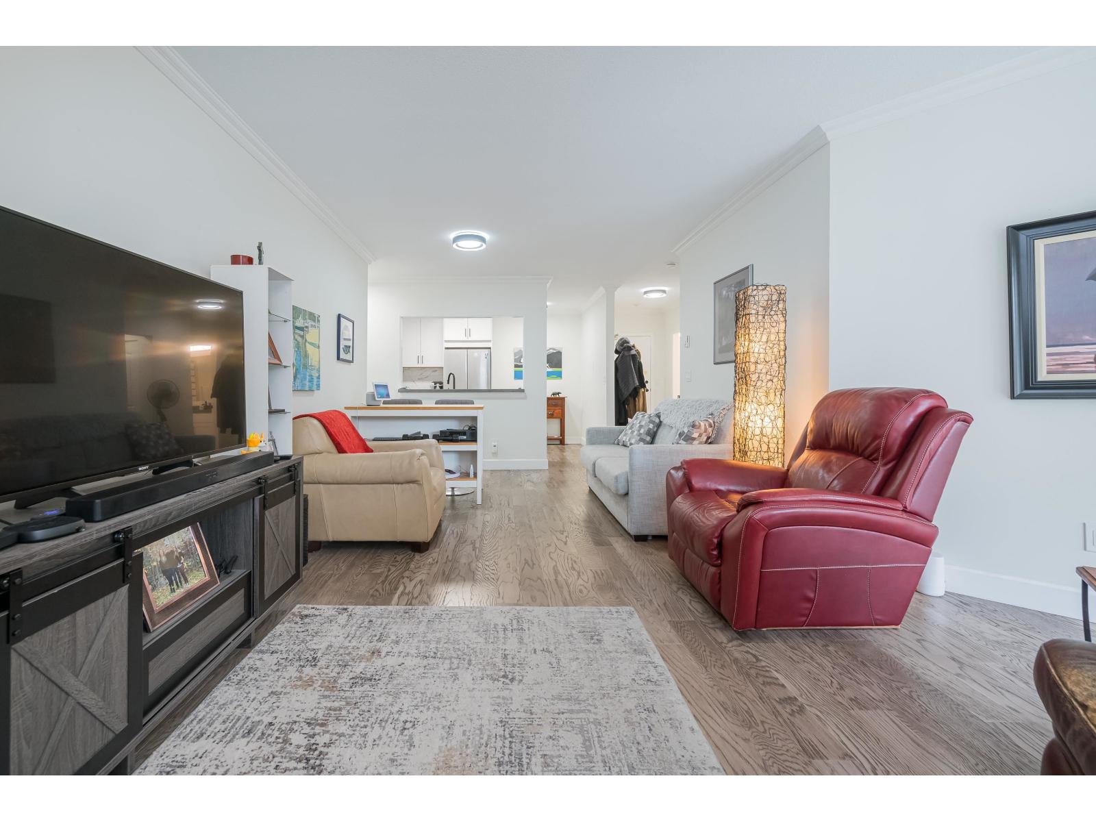 204 1255 Best Street, White Rock, British Columbia  V4B 4E1 - Photo 13 - R3105717