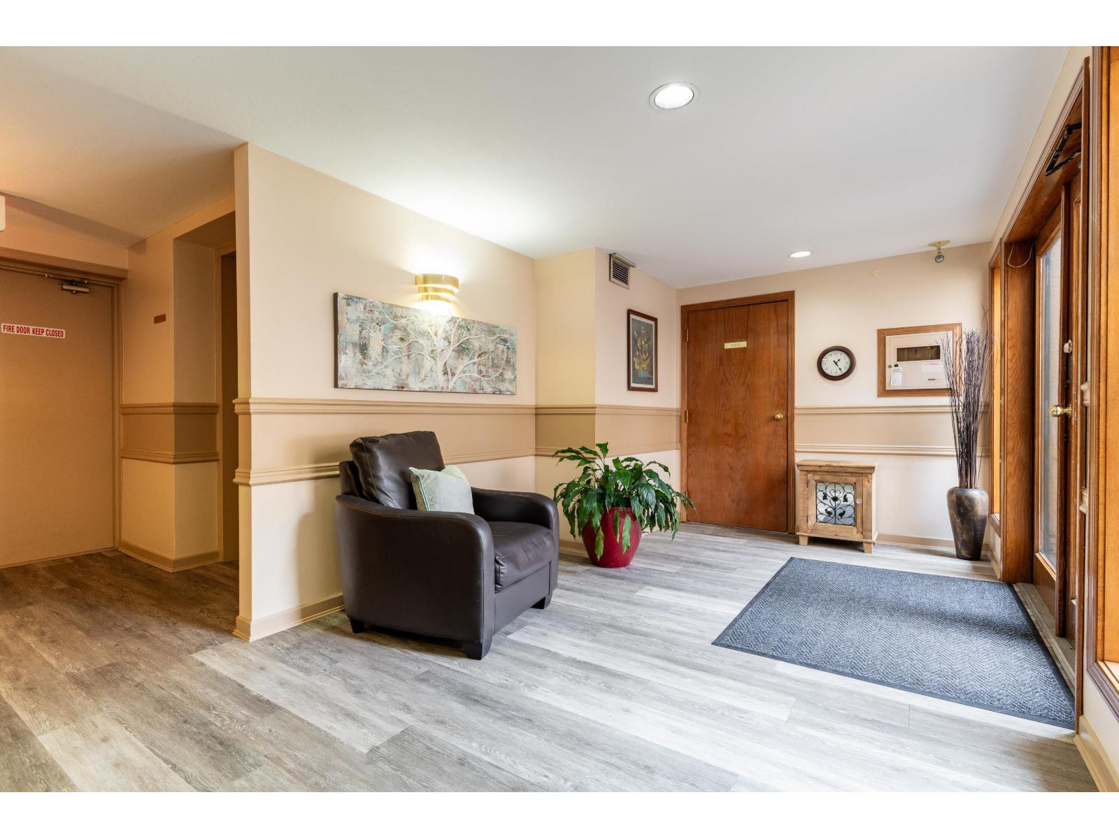 204 1255 Best Street, White Rock, British Columbia  V4B 4E1 - Photo 6 - R3105717