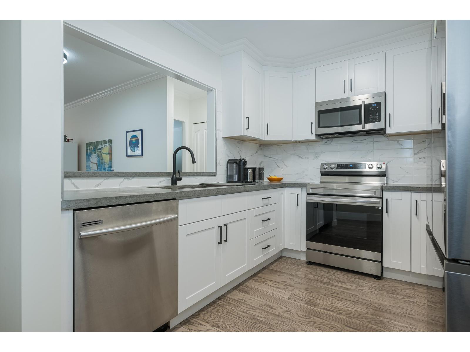 204 1255 Best Street, White Rock, British Columbia  V4B 4E1 - Photo 23 - R3105717