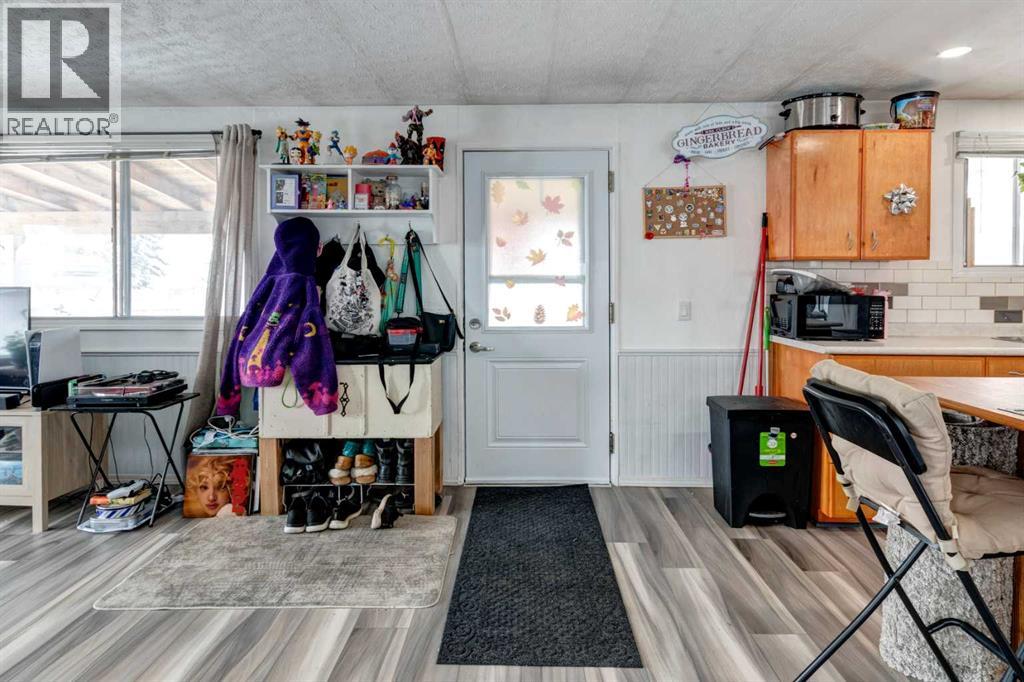 93 Huntstrom Drive Ne, Calgary, Alberta  T2K 5V5 - Photo 2 - A2297118