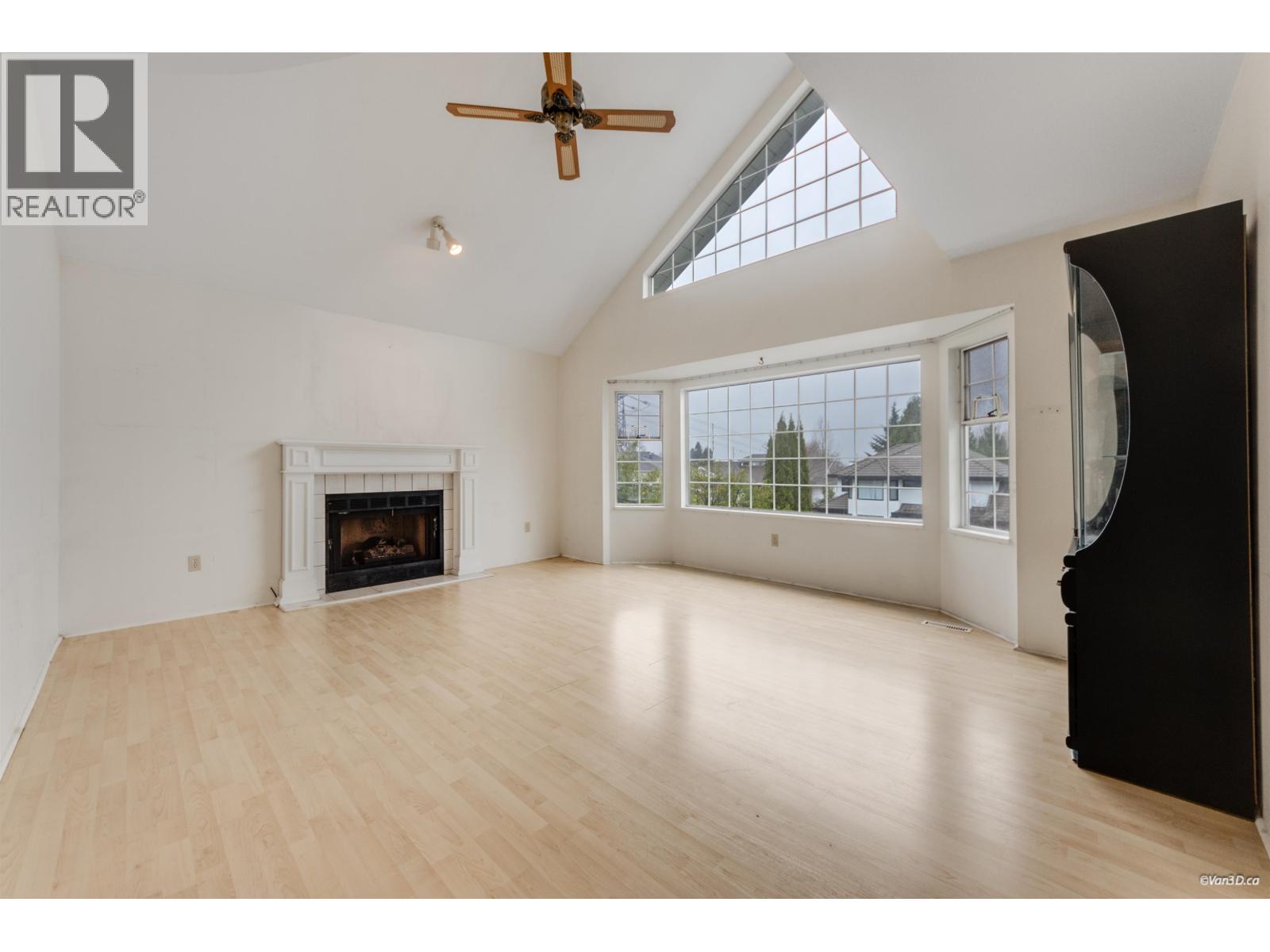 3178 Leeward Court, Coquitlam, British Columbia  V3C 5A9 - Photo 3 - R3098732