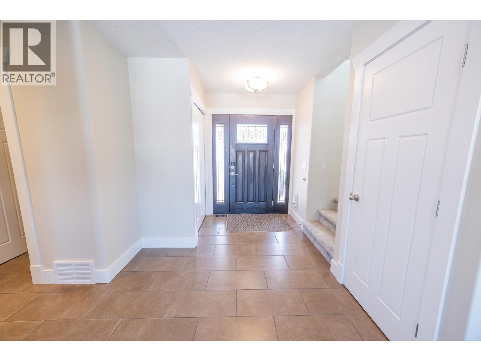 8912 96a Avenue, Fort St. John, British Columbia  V1J 5E1 - Photo 7 - R3106595