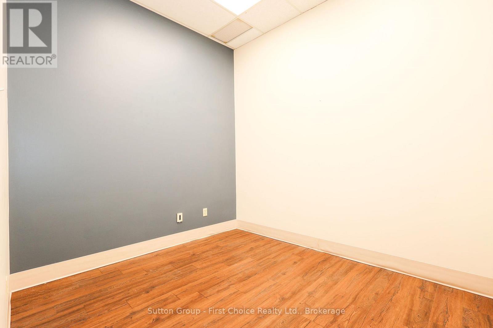 544 Huron Street, Stratford, Ontario  N5A 5T9 - Photo 19 - X12738596