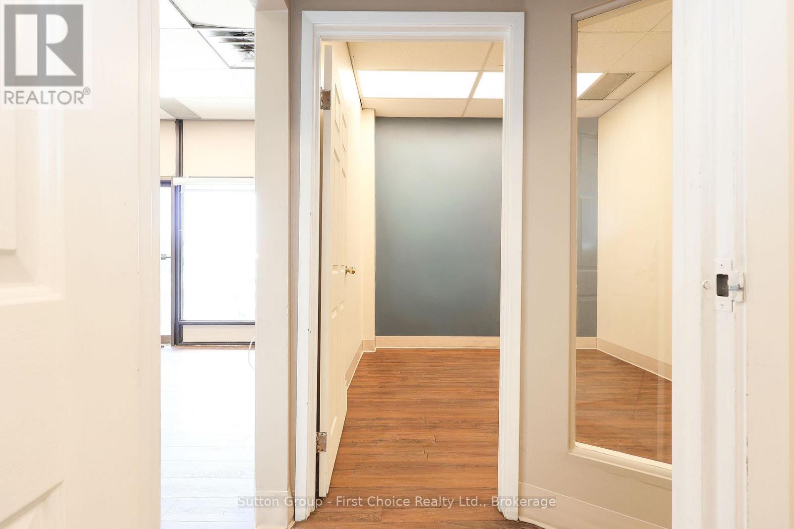 544 Huron Street, Stratford, Ontario  N5A 5T9 - Photo 22 - X12738596