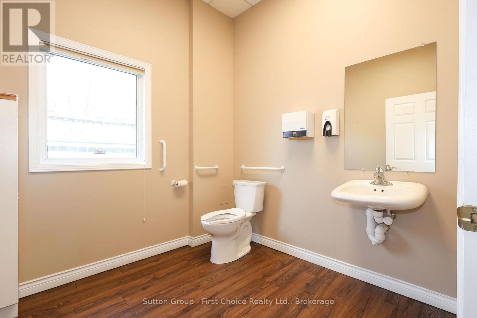 544 Huron Street, Stratford, Ontario  N5A 5T9 - Photo 33 - X12738596