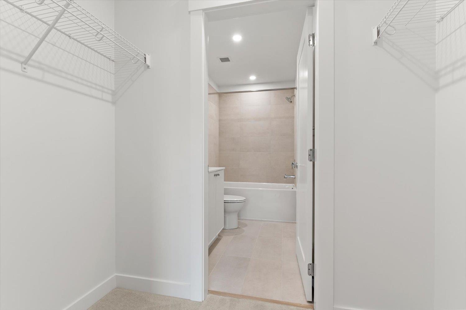 209 2771 Montrose Avenue, Abbotsford, British Columbia  V2S 0R2 - Photo 17 - R3106937