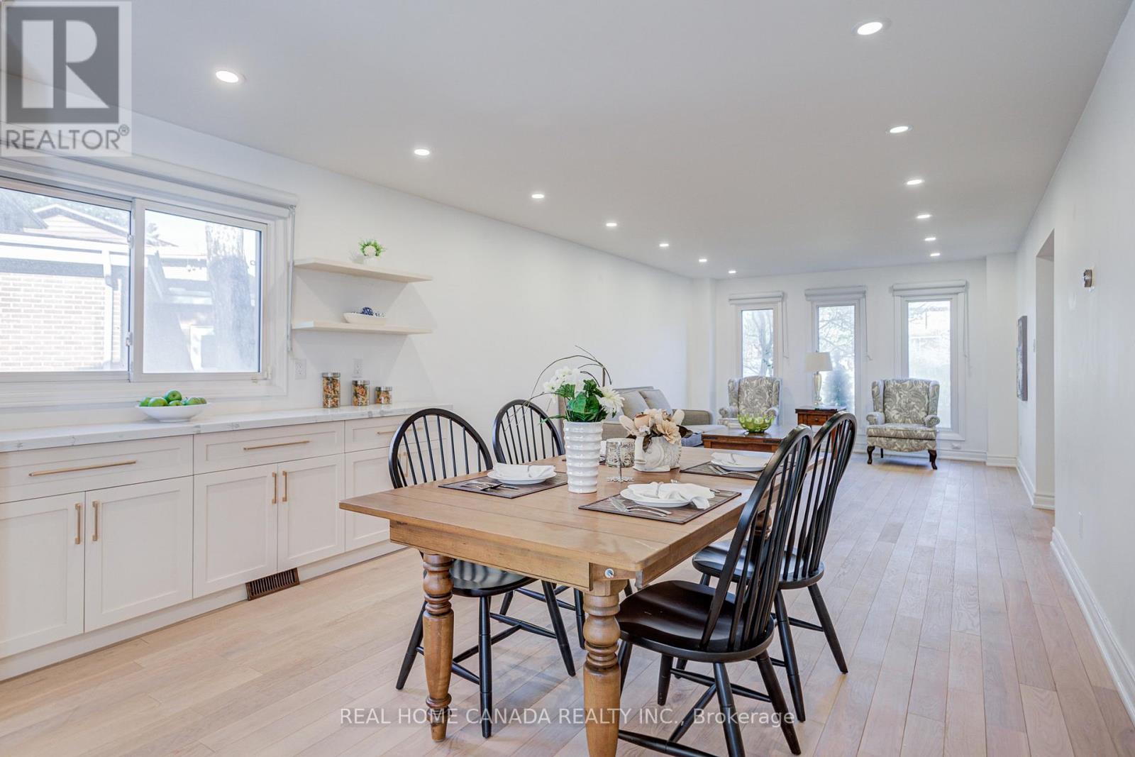 20 Saddletree Drive, Toronto, Ontario  M2H 3L3 - Photo 11 - C12956638