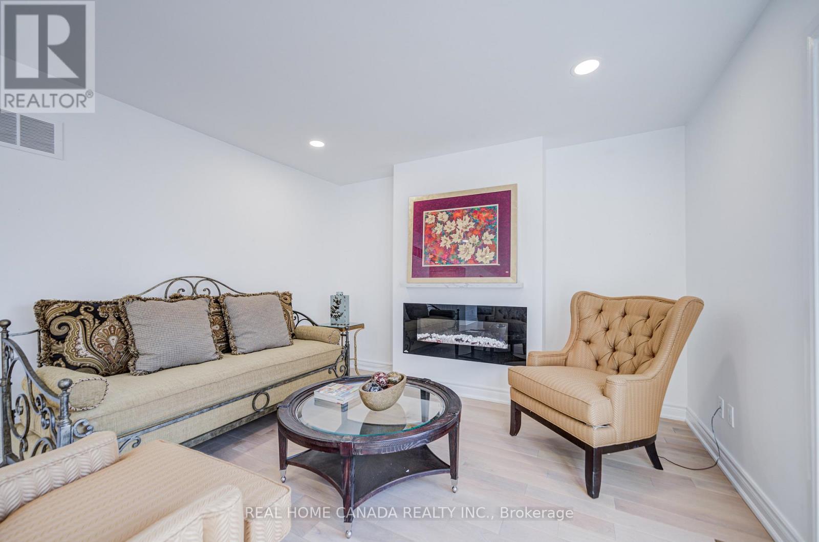 20 Saddletree Drive, Toronto, Ontario  M2H 3L3 - Photo 20 - C12956638