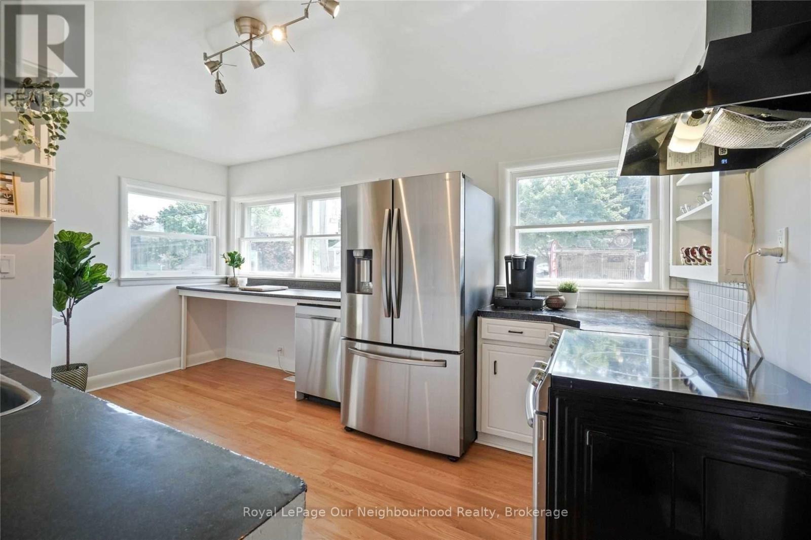 45 Main Street N, Milton, Ontario  L0P 1B0 - Photo 11 - W12956498