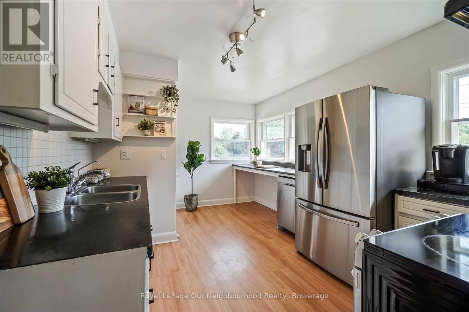 45 Main Street N, Milton, Ontario  L0P 1B0 - Photo 10 - W12956498