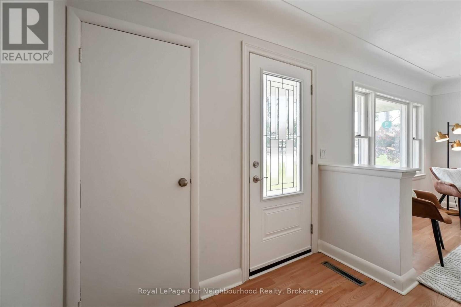 45 Main Street N, Milton, Ontario  L0P 1B0 - Photo 6 - W12956498