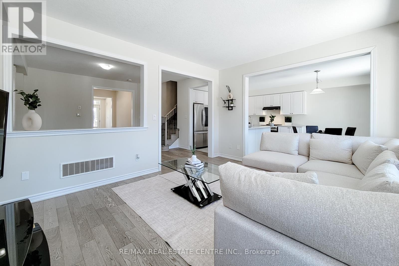 23 Hawick Crescent, Haldimand, Ontario  N3W 0G6 - Photo 13 - X12852802