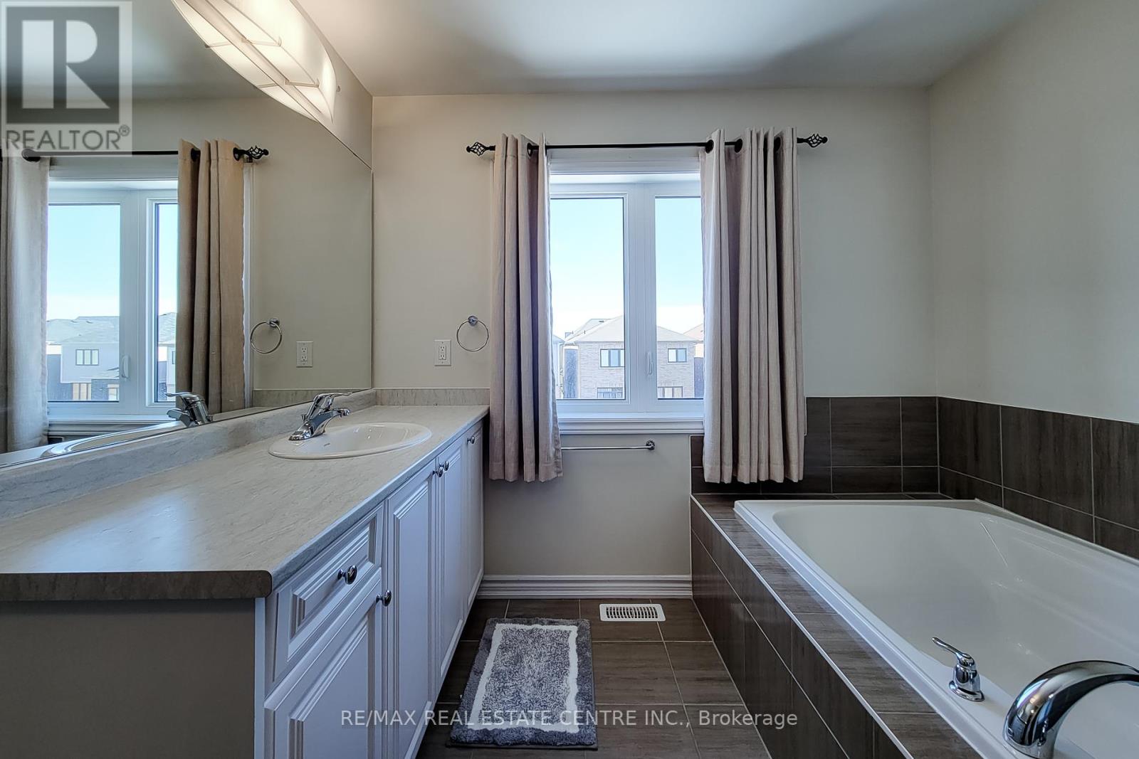 23 Hawick Crescent, Haldimand, Ontario  N3W 0G6 - Photo 26 - X12852802