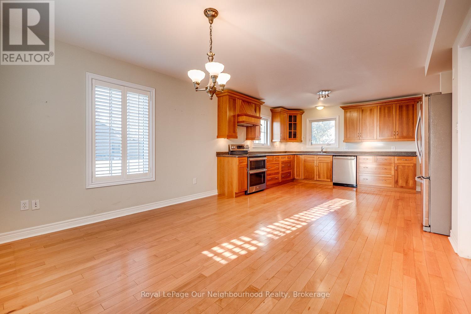 51 Main Street N, Milton, Ontario  L0P 1B0 - Photo 14 - W12956500