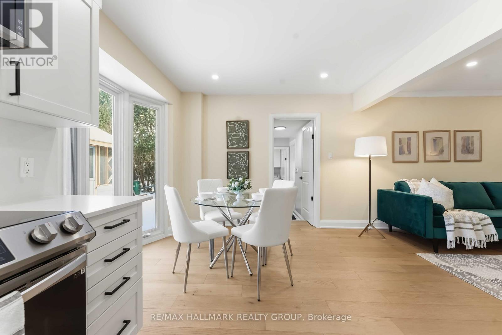 19 Kingsford Crescent, Ottawa, Ontario  K2K 1T5 - Photo 13 - X12901600