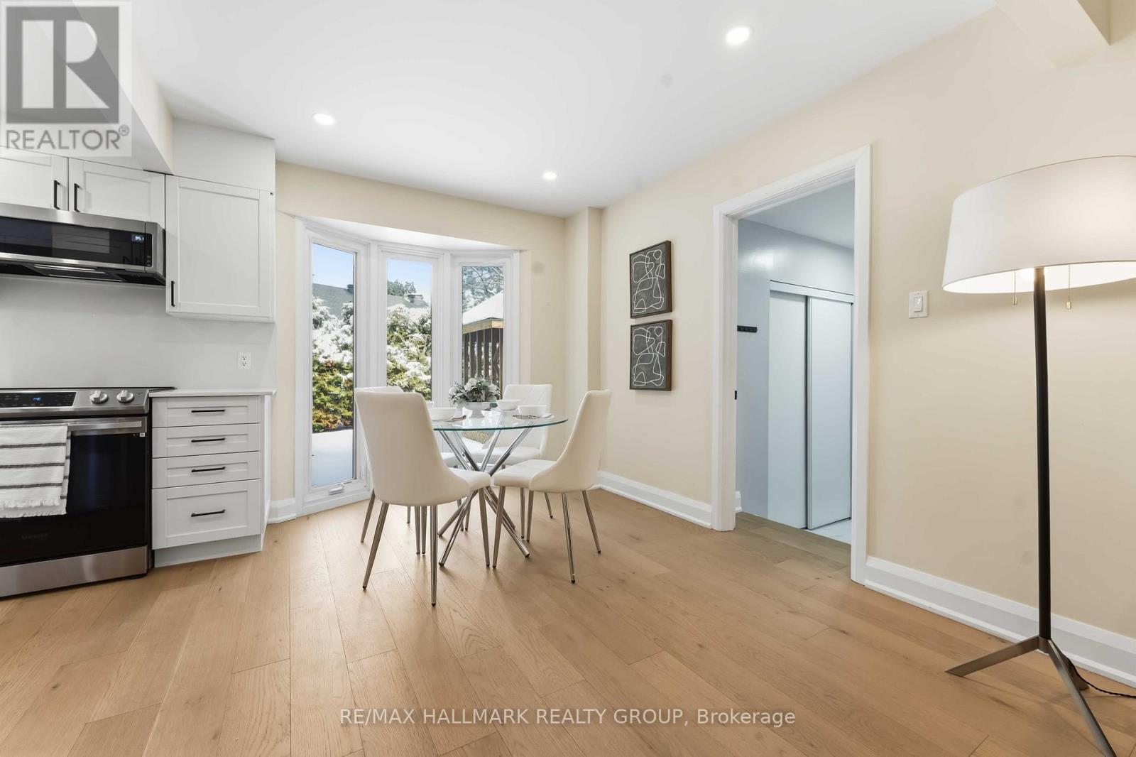 19 Kingsford Crescent, Ottawa, Ontario  K2K 1T5 - Photo 14 - X12901600