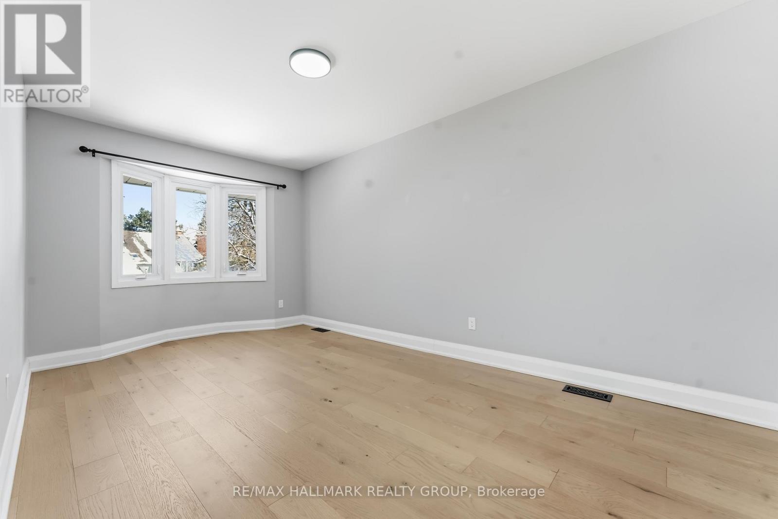 19 Kingsford Crescent, Ottawa, Ontario  K2K 1T5 - Photo 28 - X12901600