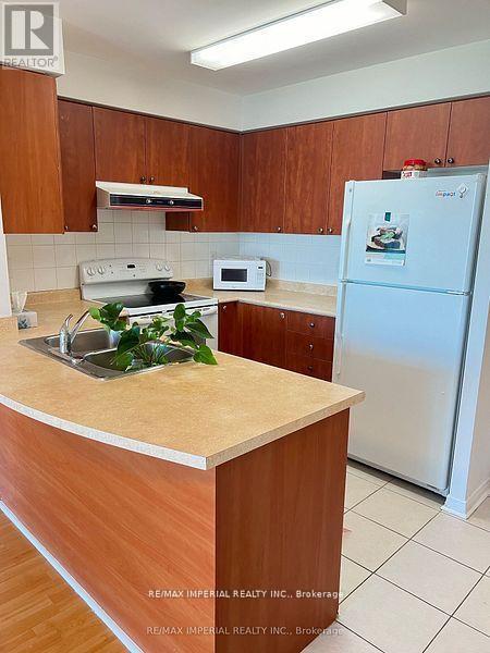 2306 - 5500 Yonge Street, Toronto, Ontario  M2N 7L1 - Photo 5 - C12956678