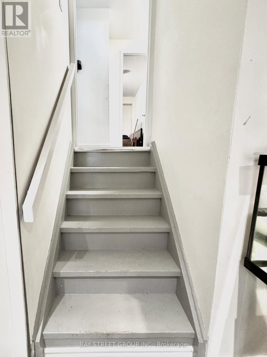 445 Harcourt Drive, Oshawa, Ontario  L1H 6V8 - Photo 9 - E12420224