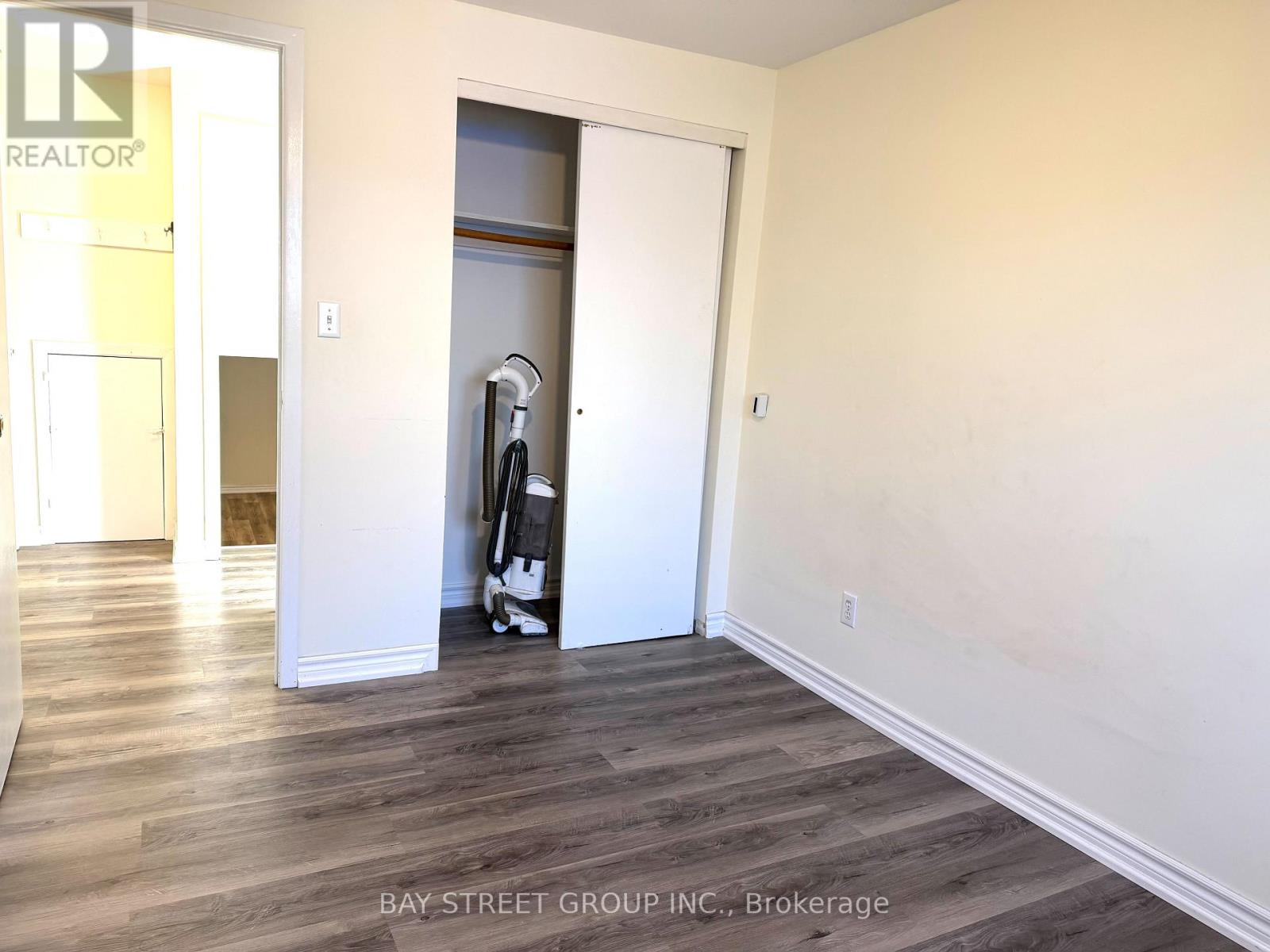 445 Harcourt Drive, Oshawa, Ontario  L1H 6V8 - Photo 5 - E12420224