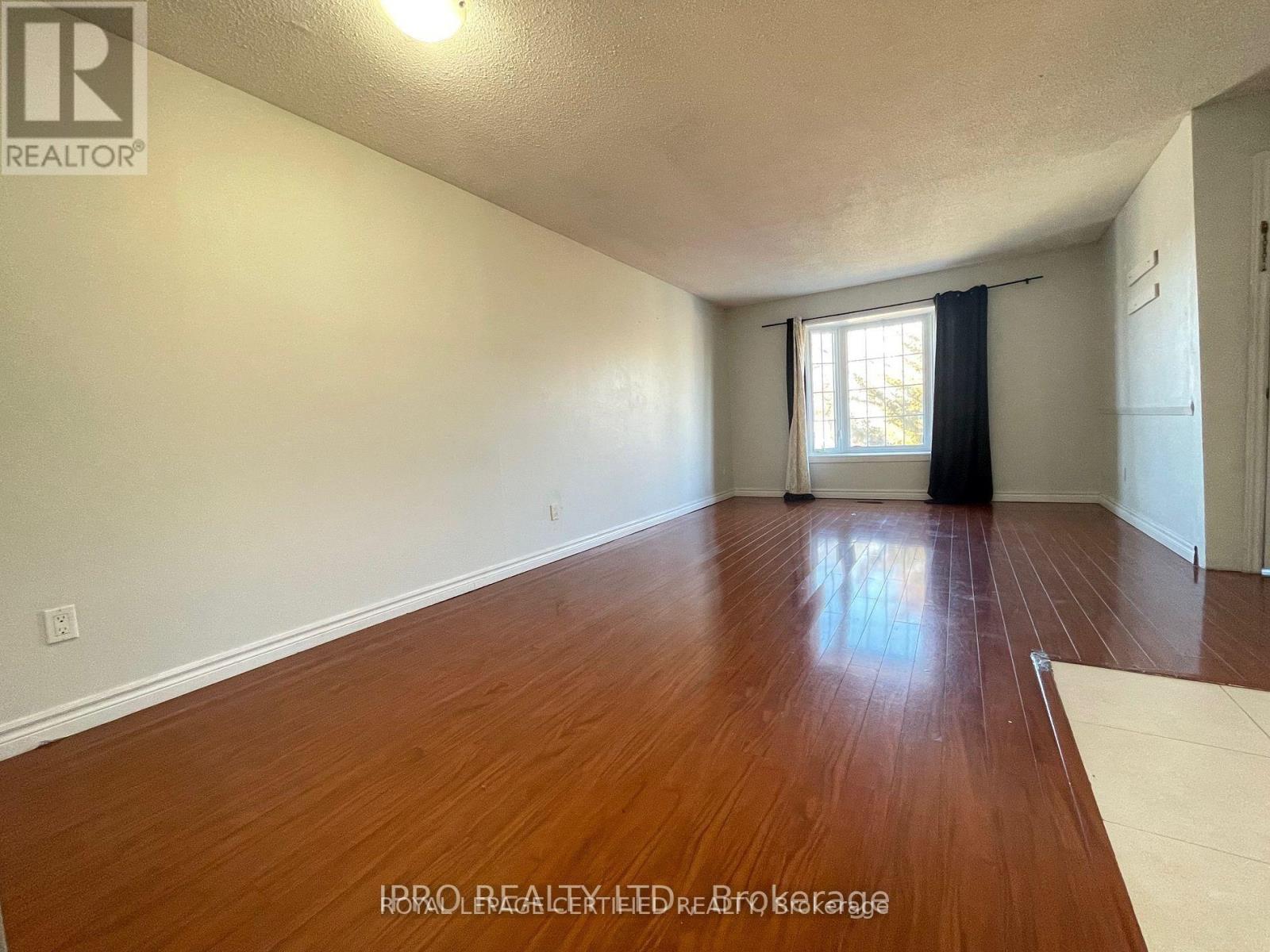 Upper - 498 Daralea Heights, Mississauga, Ontario  L5A 3H8 - Photo 4 - W12956688