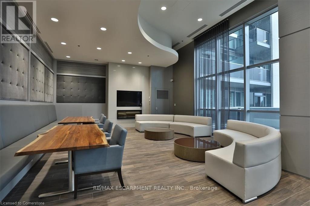 1910 - 2093 Fairview Street, Burlington, Ontario L7R 0E6 - Photo 27 - W12953886