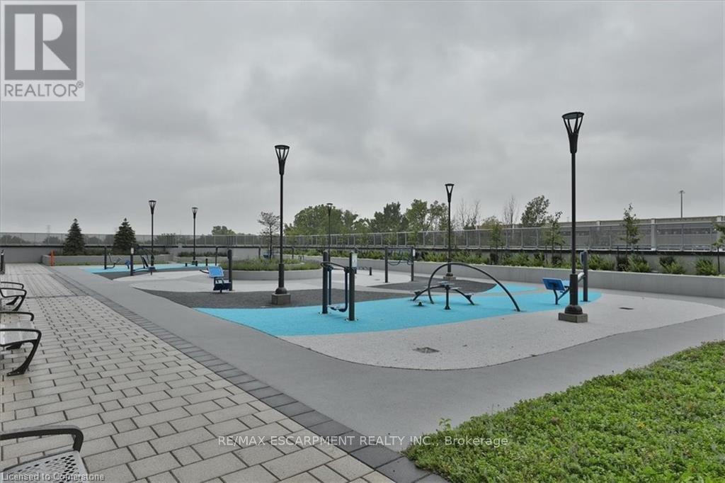 1910 - 2093 Fairview Street, Burlington, Ontario L7R 0E6 - Photo 35 - W12953886