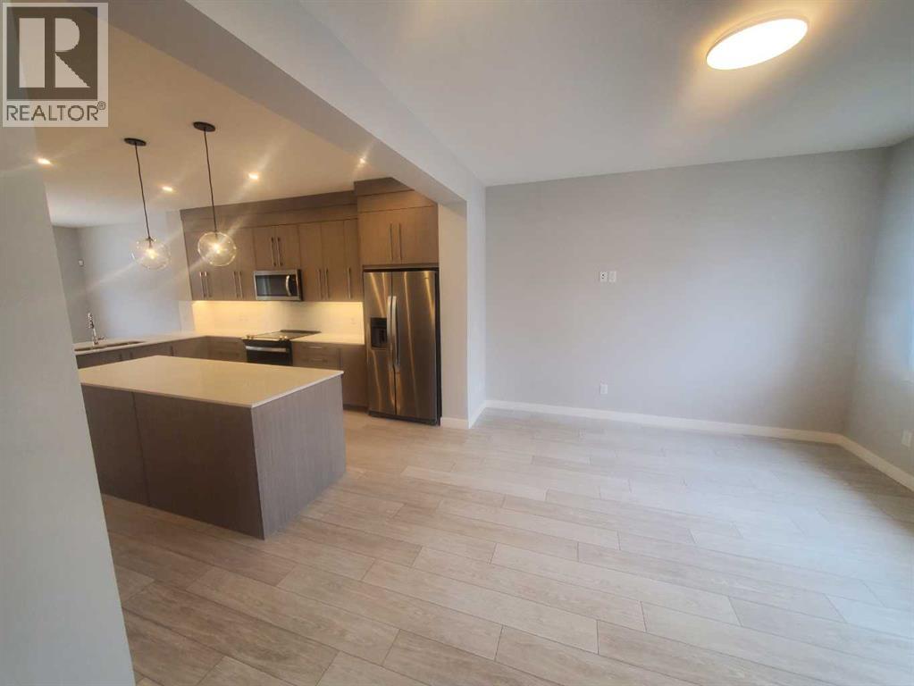 1045 West Lakeview Drive, Chestermere, Alberta  T1X 2T2 - Photo 14 - A2298127