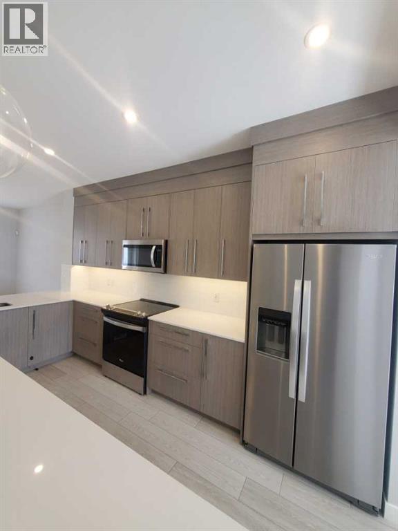 1045 West Lakeview Drive, Chestermere, Alberta  T1X 2T2 - Photo 4 - A2298127