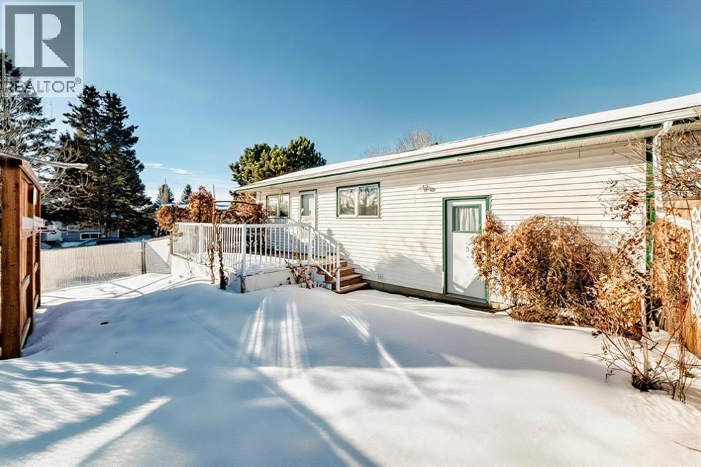 3 Rutherford Close, Red Deer, Alberta  T4P 3L1 - Photo 29 - A2293290