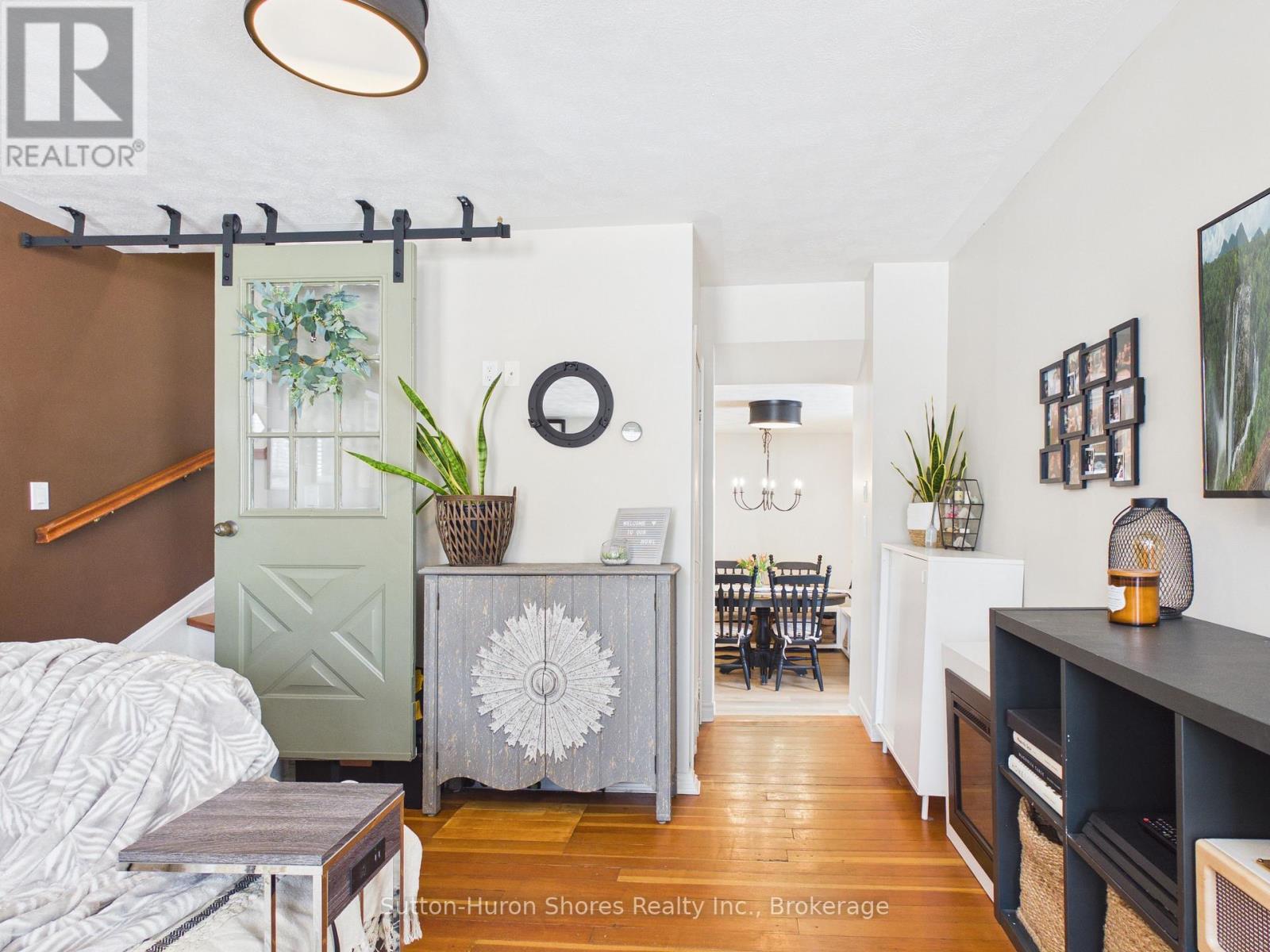 103 Amelia Street, Brockton, Ontario  N0G 2V0 - Photo 17 - X12833890