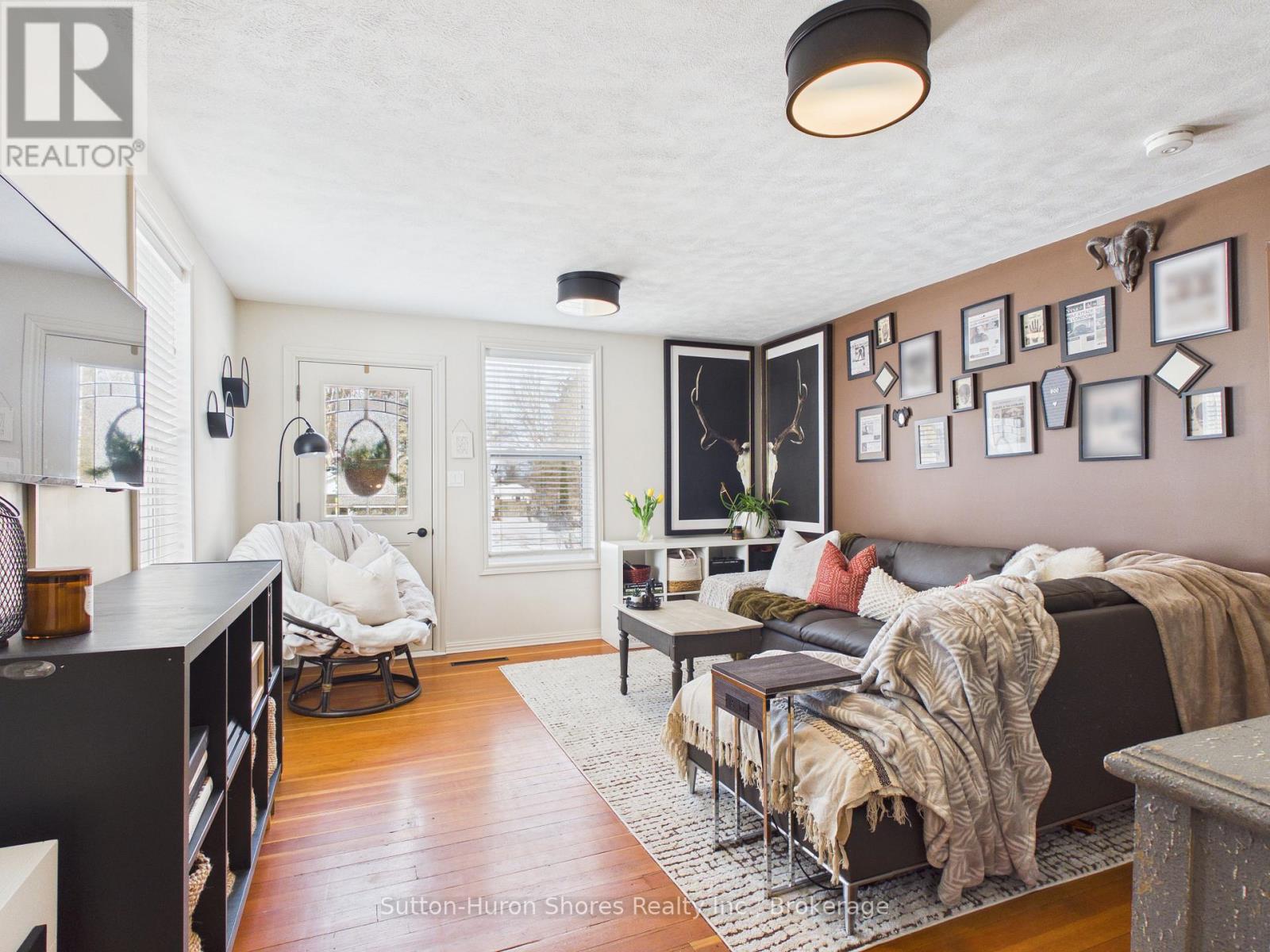 103 Amelia Street, Brockton, Ontario  N0G 2V0 - Photo 18 - X12833890