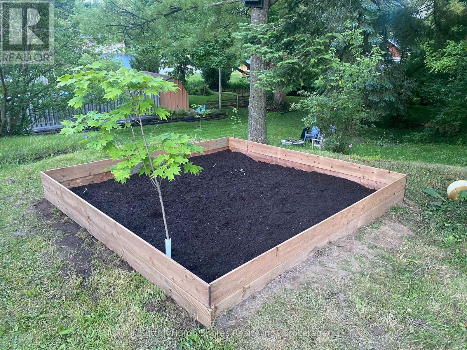 103 Amelia Street, Brockton, Ontario  N0G 2V0 - Photo 35 - X12833890