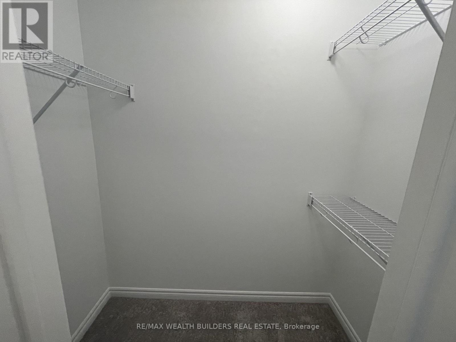 1260 Wintergreen Place, Milton, Ontario  L9E 1S3 - Photo 20 - W12907514