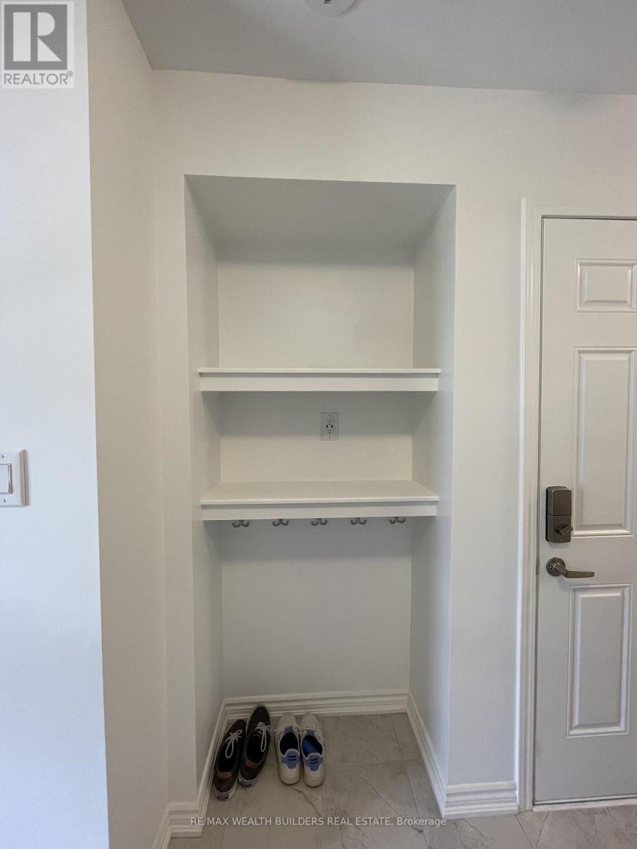 1260 Wintergreen Place, Milton, Ontario  L9E 1S3 - Photo 24 - W12907514