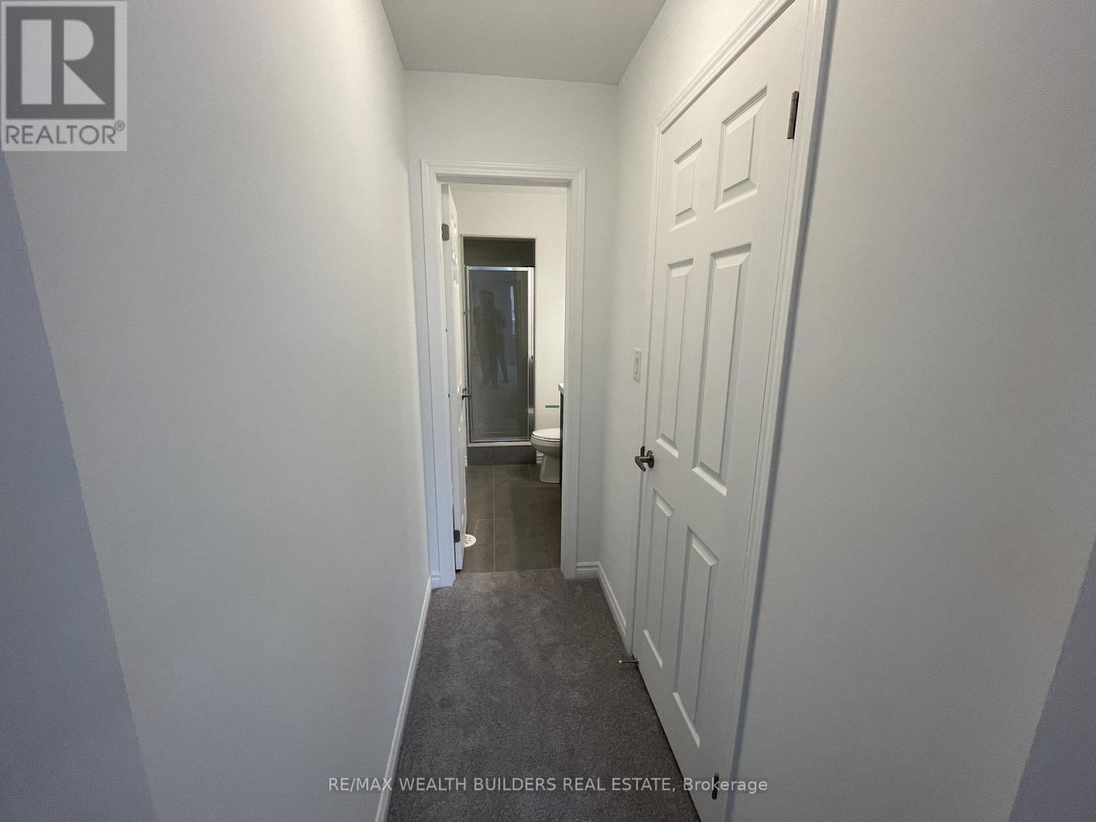 1260 Wintergreen Place, Milton, Ontario  L9E 1S3 - Photo 19 - W12907514