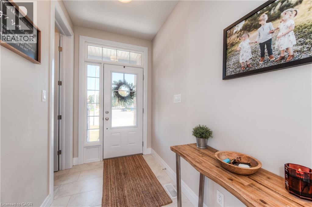 537 Valhalla Crescent Unit# Upper A, Waterloo, Ontario N2T 2J7 - Photo 5 - 40817550