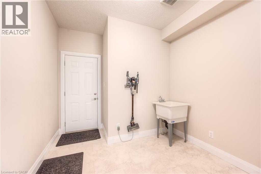 537 Valhalla Crescent Unit# Upper A, Waterloo, Ontario N2T 2J7 - Photo 28 - 40817550