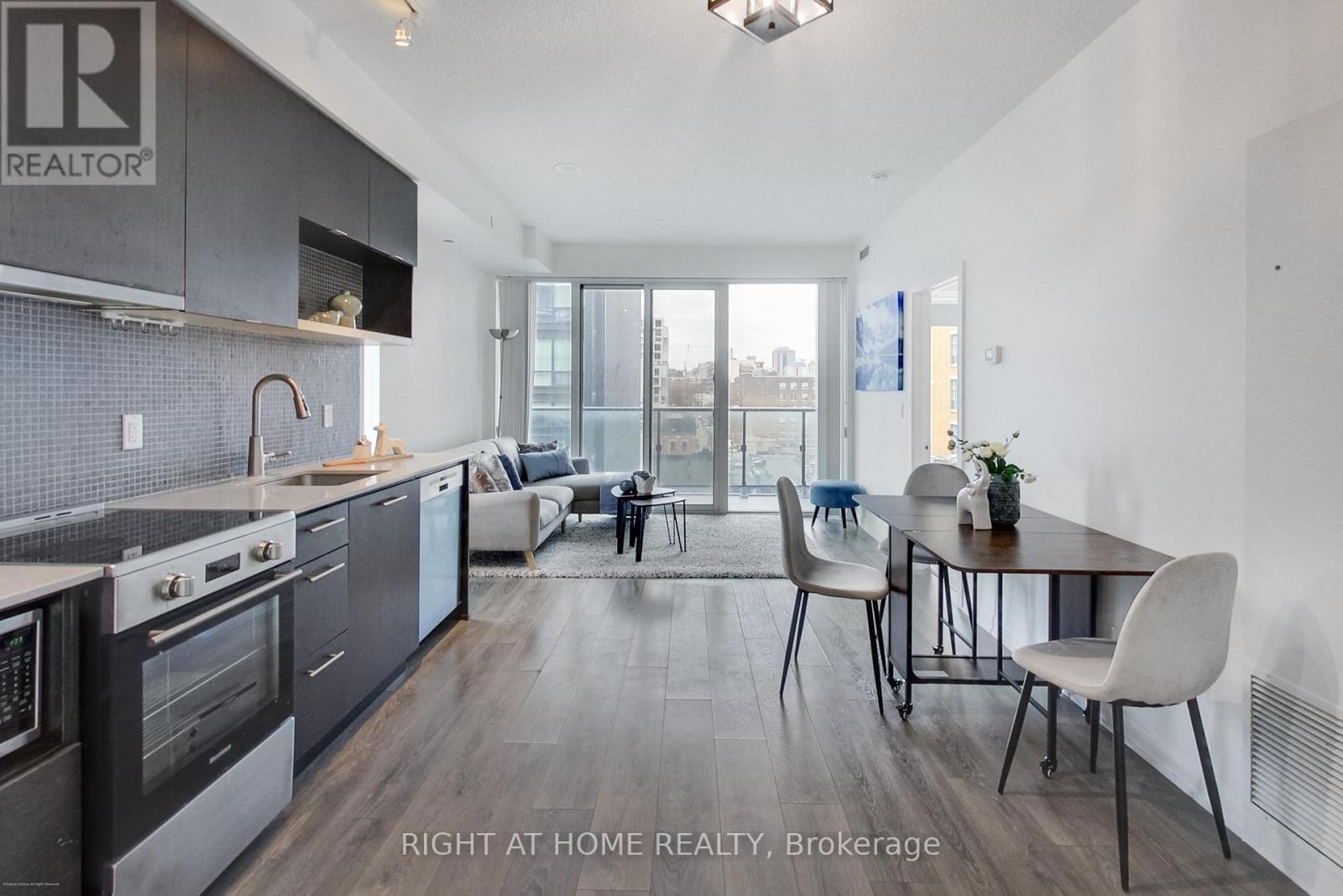 711 - 435 Richmond Street W, Toronto, Ontario  M5V 0N1 - Photo 1 - C12956694