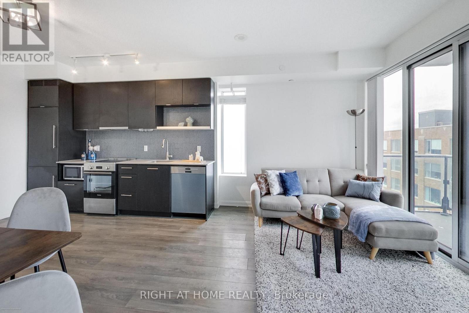 711 - 435 Richmond Street W, Toronto, Ontario  M5V 0N1 - Photo 5 - C12956694