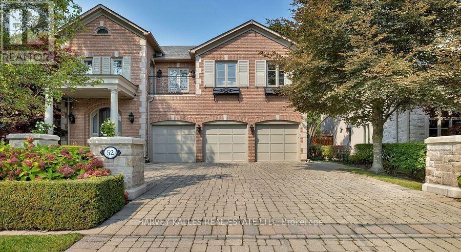 52 BERKINDALE DRIVE, Toronto, Ontario