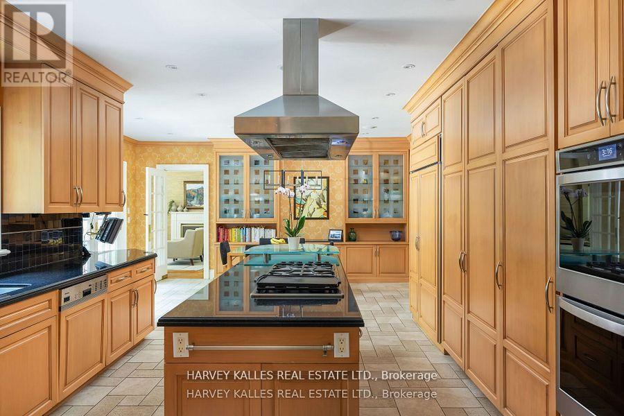 52 Berkindale Drive, Toronto, Ontario  M2L 1Z8 - Photo 8 - C12956698