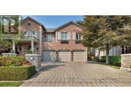 52 BERKINDALE DRIVE, Toronto, Ontario