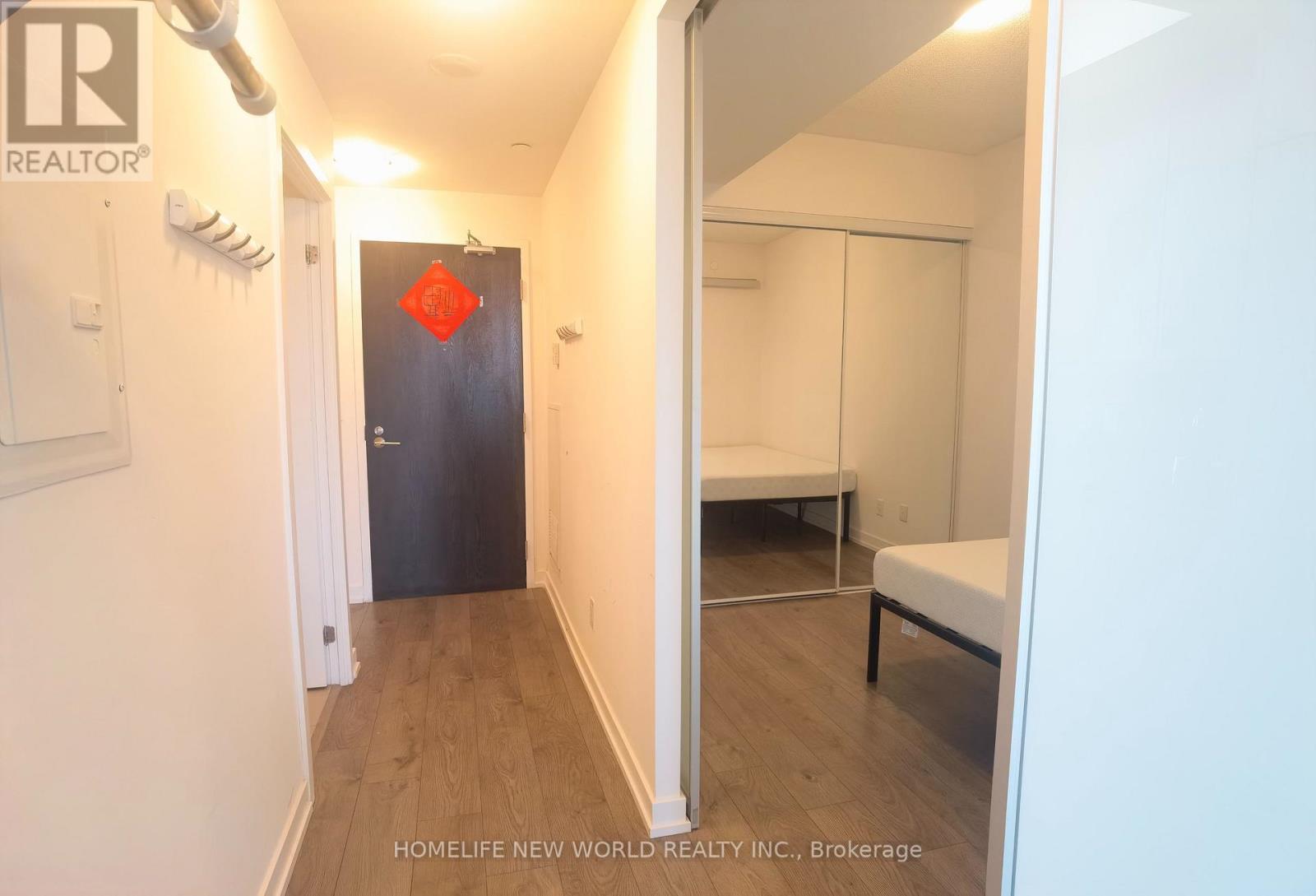 822 - 297 College Street, Toronto, Ontario  M5T 1S2 - Photo 1 - C12956704