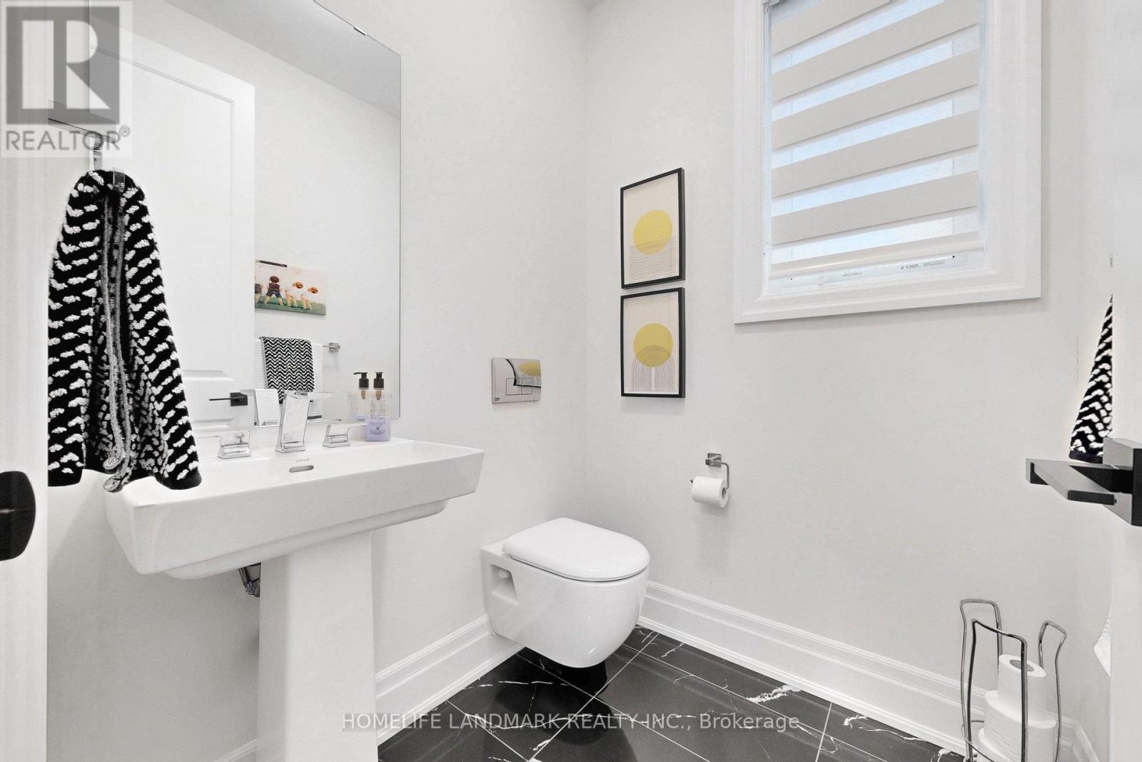 158 Walter English Drive, East Gwillimbury, Ontario L9N 0Y8 - Photo 13 - N12940354