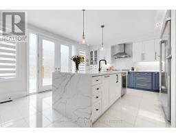 158 WALTER ENGLISH DRIVE, East Gwillimbury, Ontario