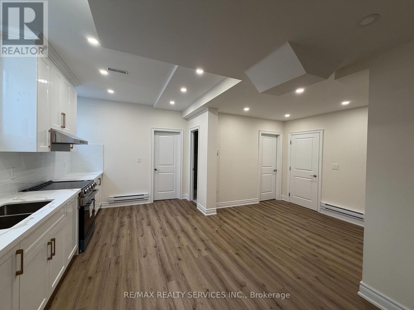 Lower - 3461 Mosley Gate, Oakville, Ontario L6H 0Y8 - Photo 2 - W12943462